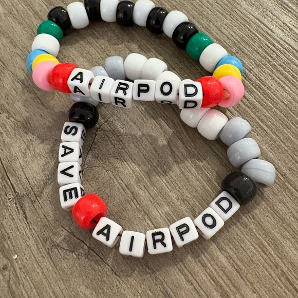 Save AirPod Bracelets 💚 🐾 Kandi Fundraiser Dog Assistance - Picture 4 of 5